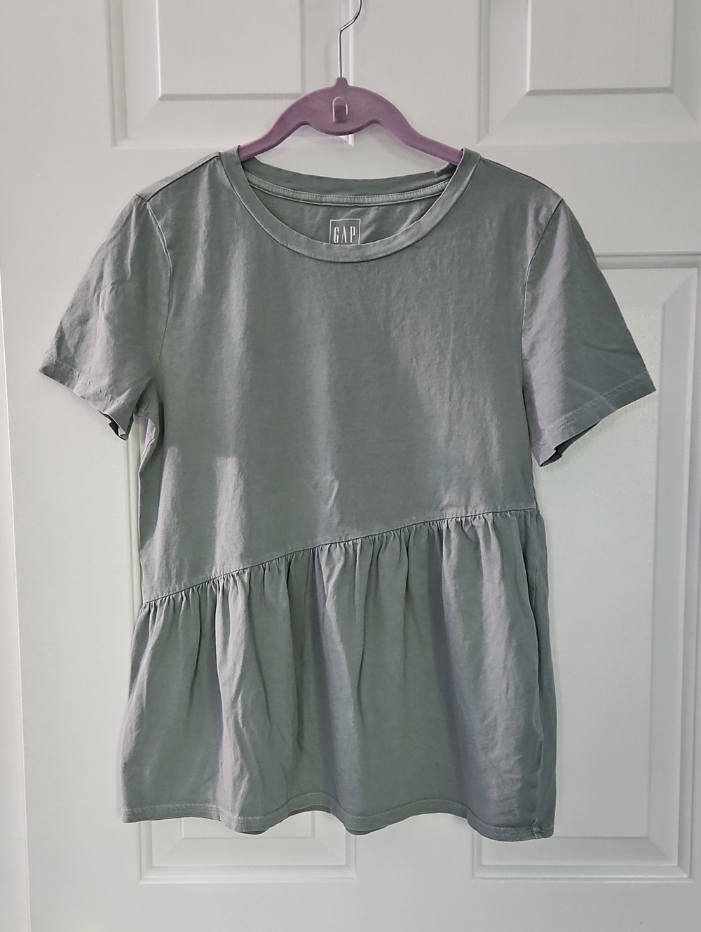 GAP Women's Light Sage Short-Sleeve Peplum Tee